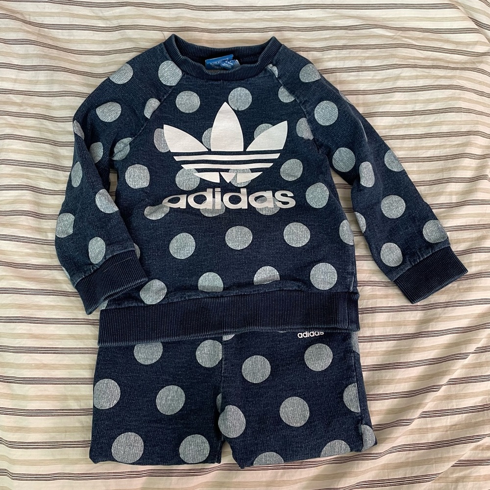 EUC Adidas toddler sweatsuit